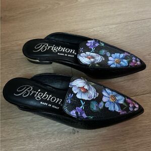 Brighton Everly Mules Croc Embossed Black Floral